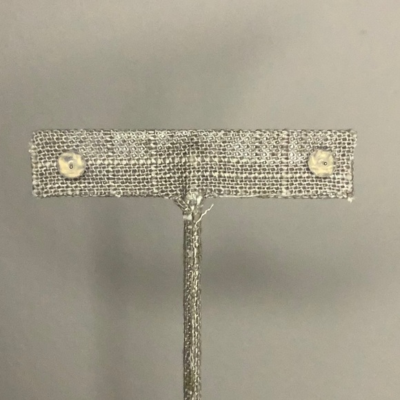 0.16 cttw Diamond and Platinum Stud Earrings - Picture 4 of 7